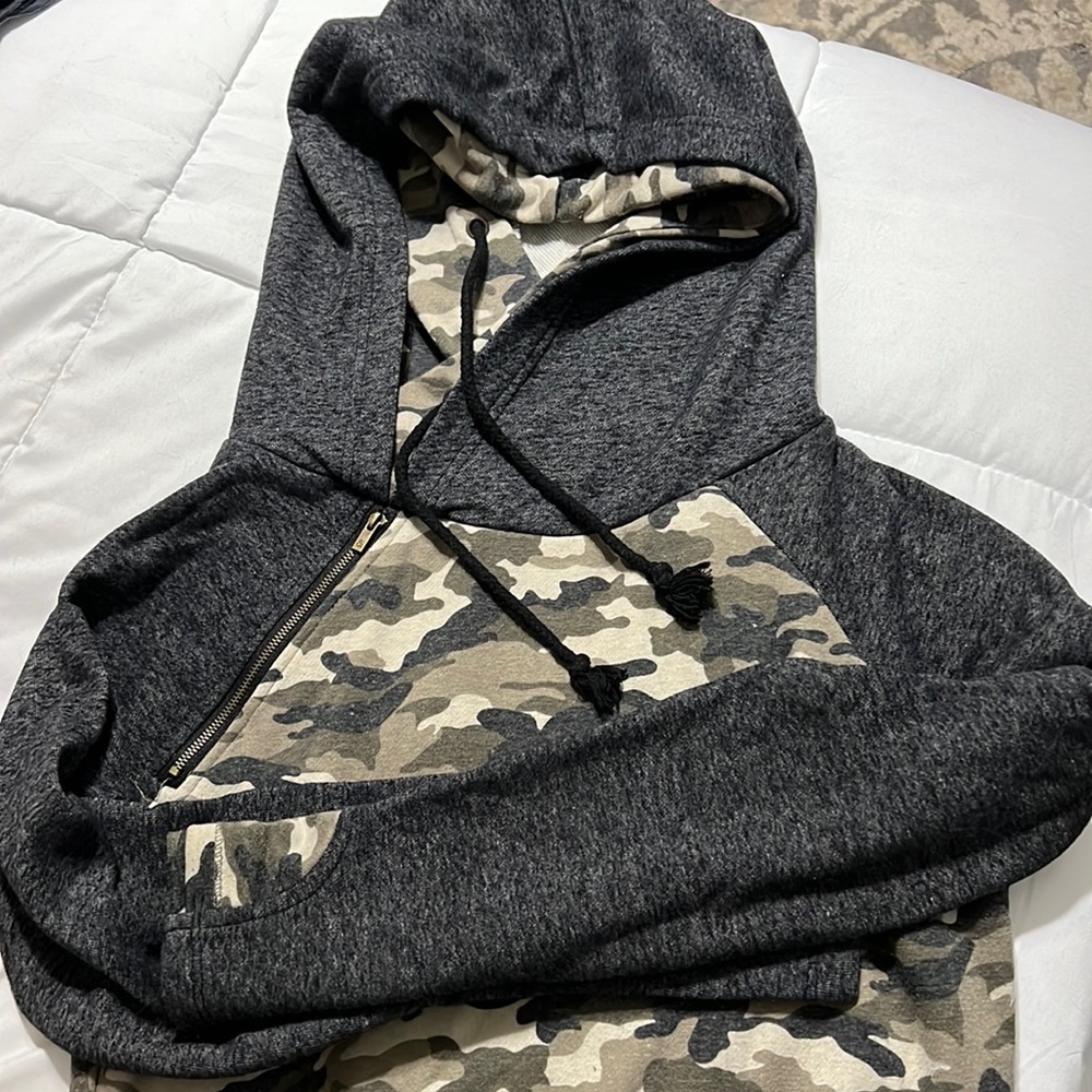 Camo double hoodie Mindy Maes Market Ampersand